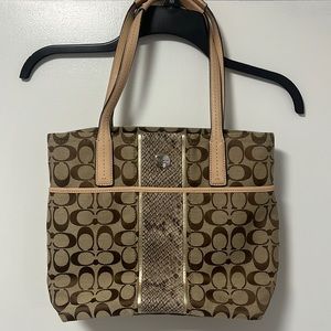 Coach monogram purse